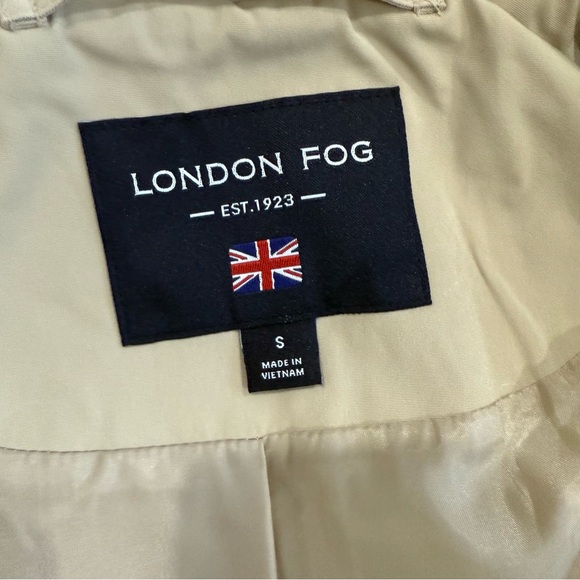 NWT. London Fog Women's Double-Breasted 3/4 Length Belted Trench Coat, - Picture 5 of 13